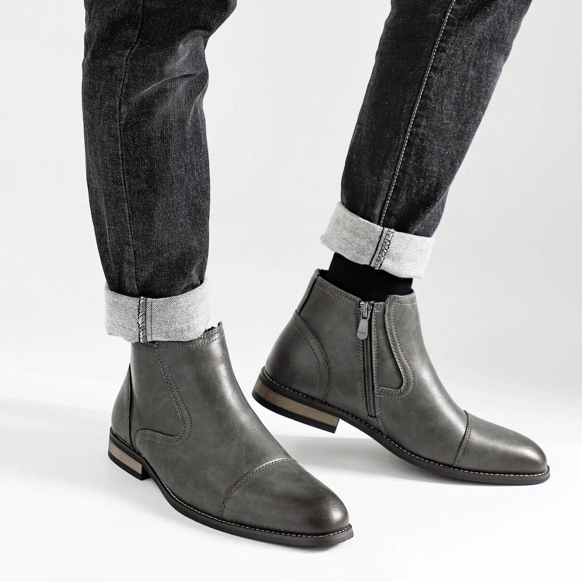 KISSENIA | Legacy Chelsea Boots