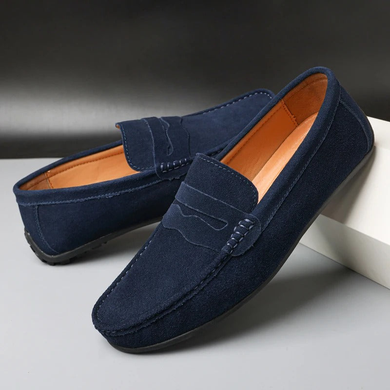 KISSENIA | Noble Suede Loafers